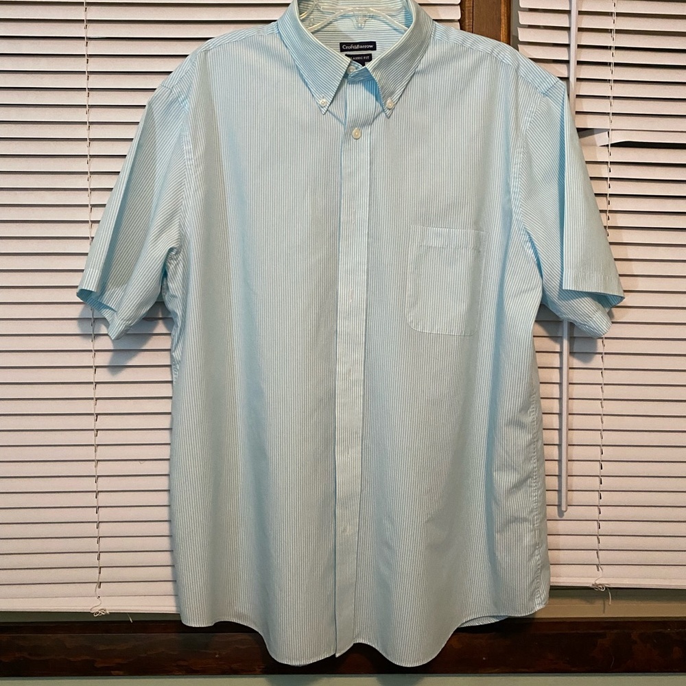 Men’s XL, button down, short sleeve dress shirt. Sea foam green and white stripe